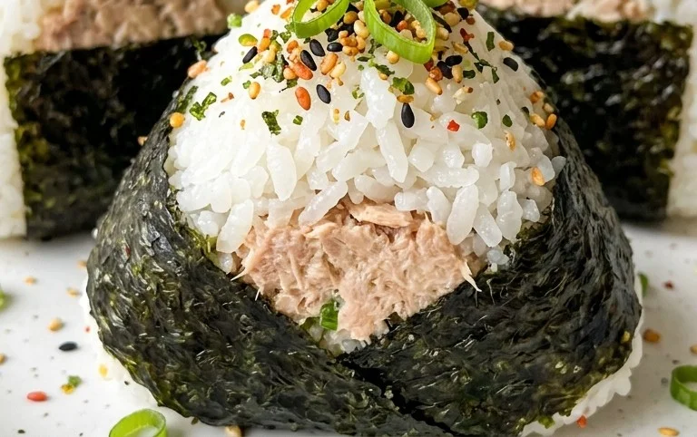 15-min. Easy Japanese Tuna Onigiri